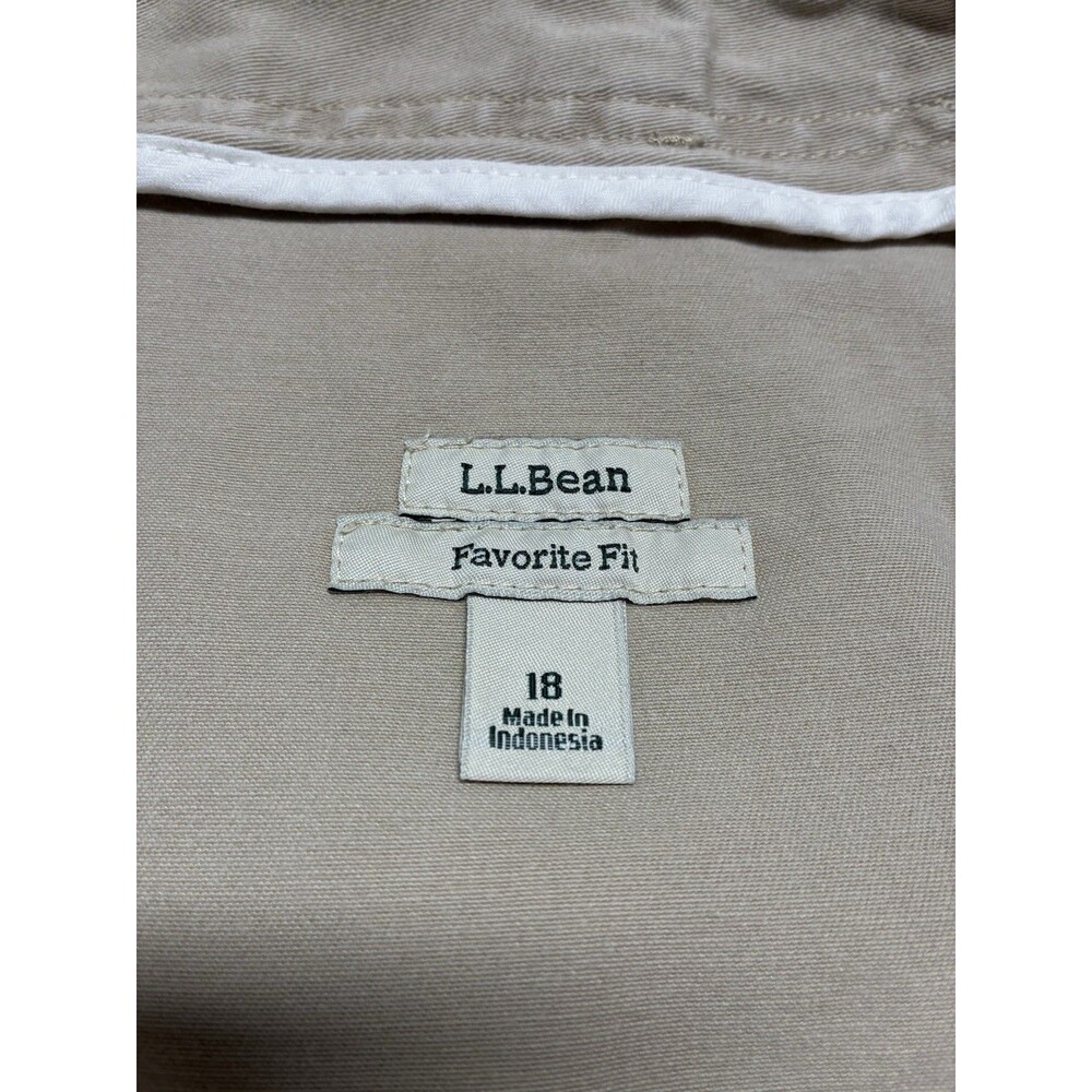 LL Bean Favorite Fit Women’s Size 18 Tan Khaki Cotton Blend Shorts Outdoor - Picture 5 of 12